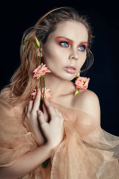 Art beauty girl face closeup with rose in hands on black backgro — Stock Photo, Image