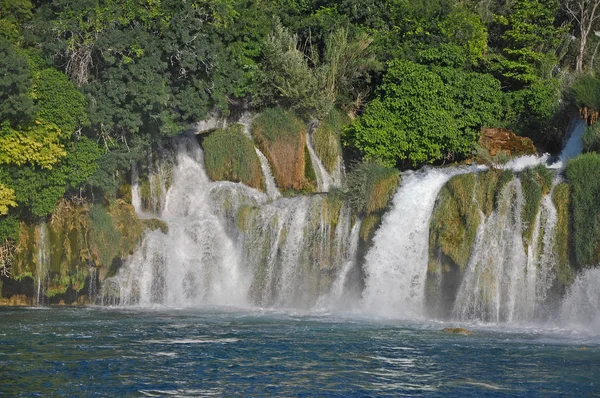 Cachoeiras no Parque Nacional Krka na Croácia — Fotografia de Stock