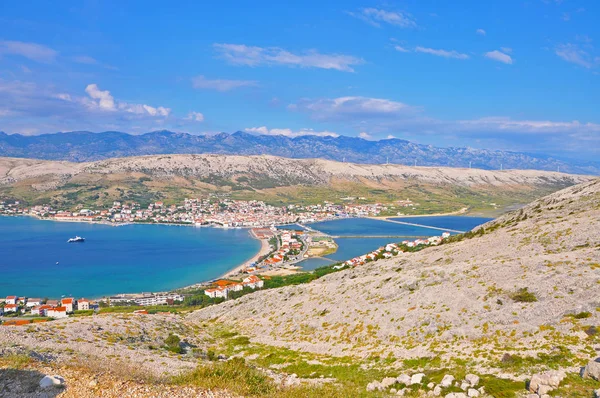 Veduta della città di Pag in Croazia dall'alto di uccello fligh — Foto Stock