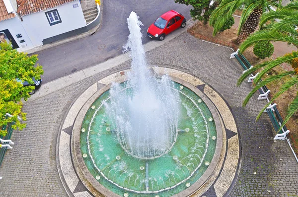 La fontana sull'isola di San Miguel nelle Azzorre — Foto Stock