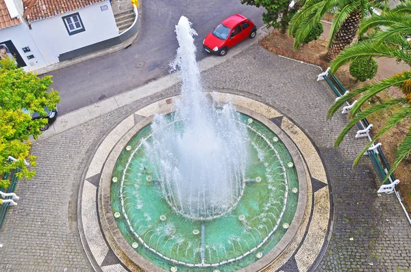 La fuente en la isla de San Miguel en las Azores — Foto de Stock