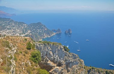 Capri ve lagün bakan Panoraması