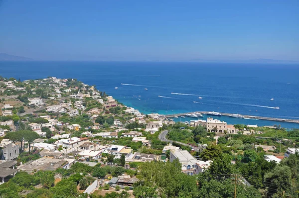Capri ve İtalyan Isla Marina Şehir Manzaralı