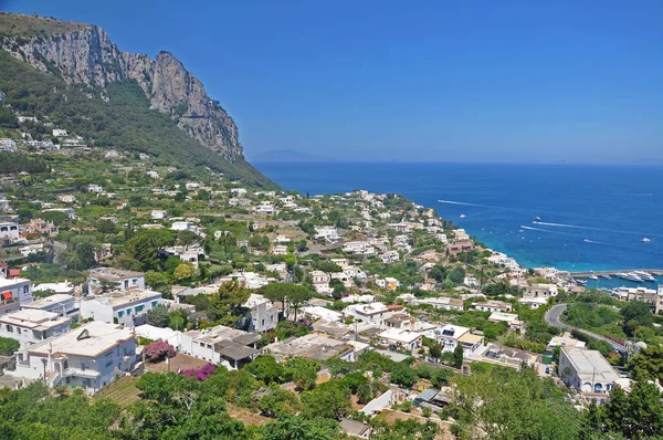 Capri ve İtalyan Isla Marina Şehir Manzaralı