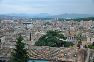 Akşam Girona İspanyol şehir panoraması
