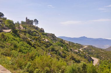 Kilisenin bir ortaçağ manastır Sant Pere de Rodes İspanya