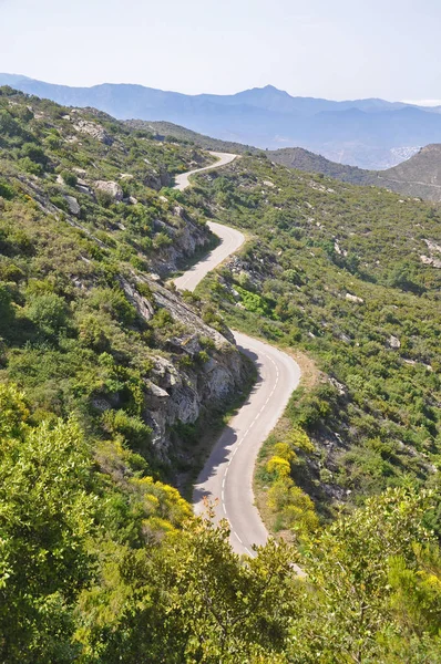 Dağ yolundan ve İspanya'nın parlak manzara