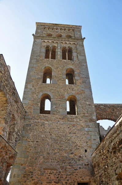 Monastère médiéval Sant Pere de Rodes en Catalogne espagnole — Photo