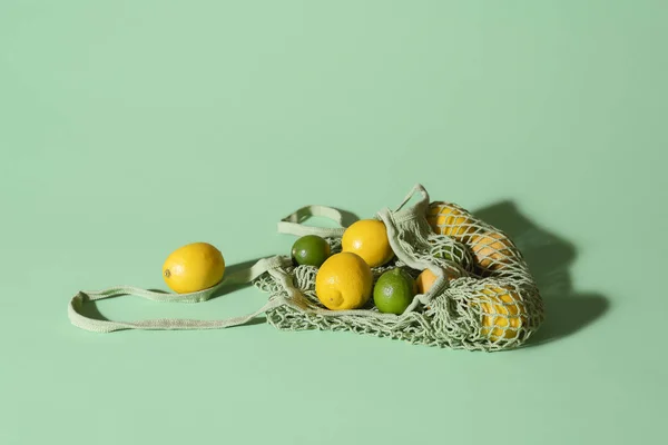 Reusable bag with lemons and limes. Food shopping. Eco-friendly — 스톡 사진