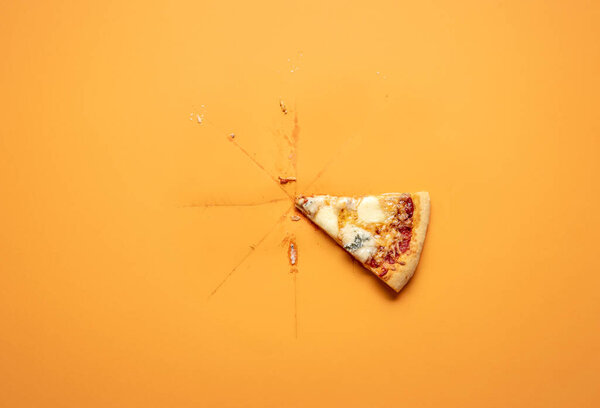 Last slice of pizza. Pizza plain made only with cheese, dough and tomato sauce. Pizza Quattro formaggi made with mozzarella, gorgonzola, and parmesan