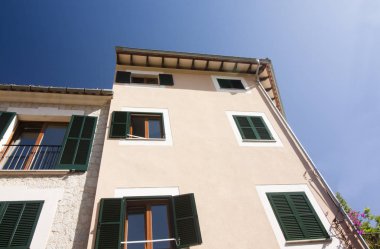 Güzel Valldemossa, Majorca İspanya'nın ünlü Akdeniz köyünü bina.
