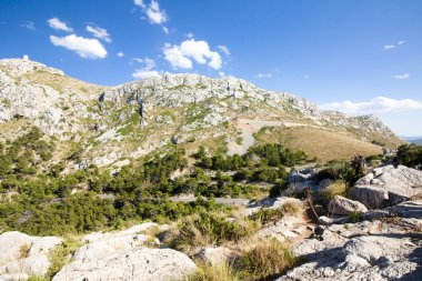 Cap de Formentor - Mayorka, İspanya'nın güzel Sahili - Avrupa yılan gibi dağ.