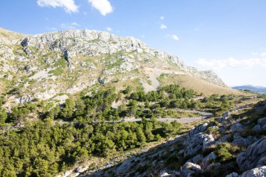 Cap de Formentor - Mayorka, İspanya'nın güzel Sahili - Avrupa yılan gibi dağ.