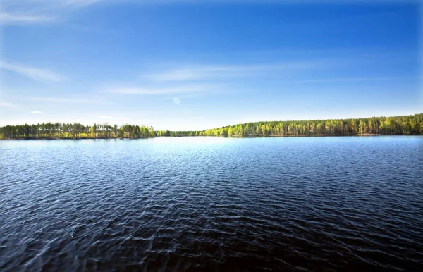 Όμορφη λίμνη στο εθνικό πάρκο Repovesi, Φιλανδία, Νότιας Καρελίας. — Φωτογραφία Αρχείου
