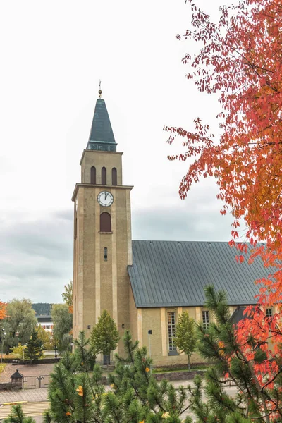 Kuusankoski church at beautiful autumn day, Finland. — Stock Photo, Image