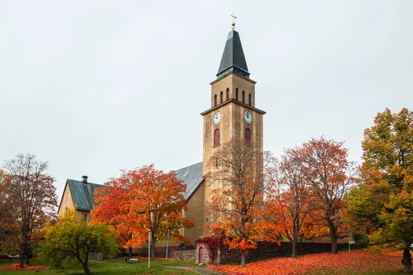 Kuusankoski church at beautiful autumn day, Finland. — Stock Photo, Image