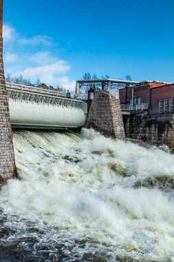 Finlandiya Kymijoki Nehri 'ndeki hidroelektrik üretim tesisi ve Ankkapurha Sanayi Müzesi.