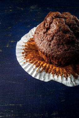 Çikolatalı kek fırından yeni çıkmış