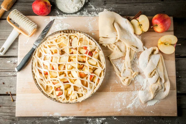 Cuisson tarte aux pommes — Photo