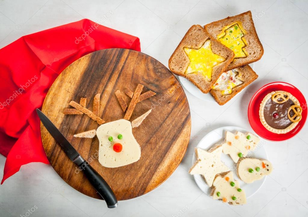Lustiges Weihnachtsessen für Kinder — Stockfoto ©