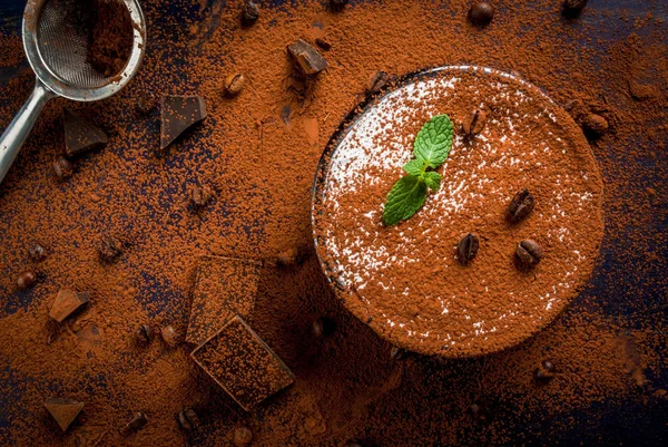 Tradicional tiramisu sobremesa italiana — Fotografia de Stock