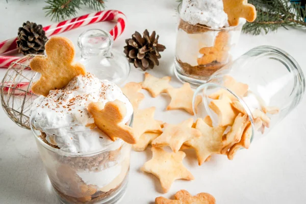 Ginger Trifle with gingerbreads — Stock Photo, Image