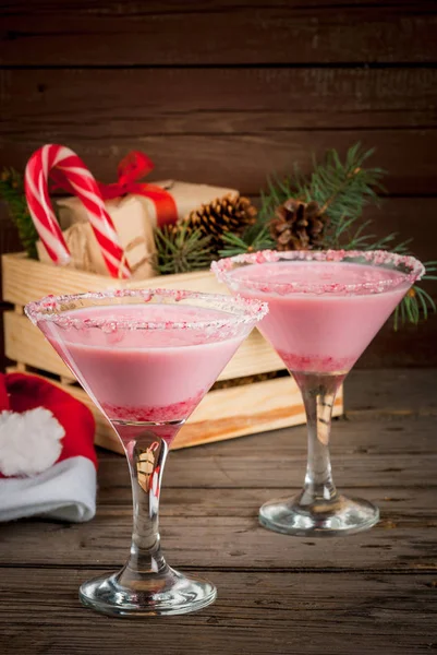 Traditional Christmas candy cane punch — Stock Photo, Image