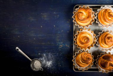 Modern pişirme - çörekler cruffins