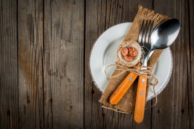 Paskalya Beyaz ahşap sofra bahar