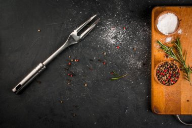 Mutfak masası, hazırlanan et yemek pişirmek için 