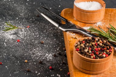 Mutfak masası, hazırlanan et yemek pişirmek için 