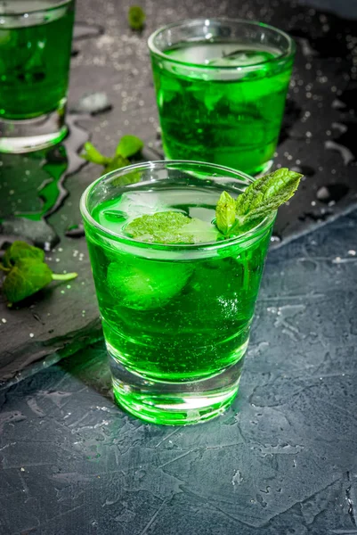 Licor de menta dulce y refrescante — Foto de Stock