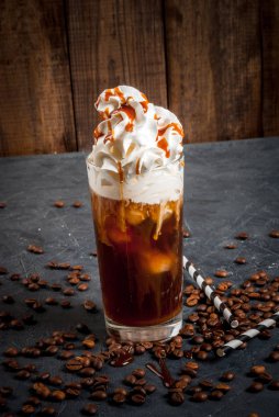 Soğuk kahve içecek frappe (frappuccino)