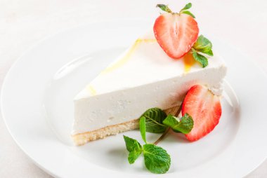 Nane ve çilek Cheesecake