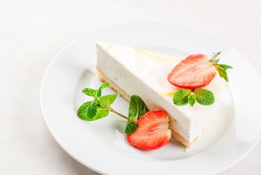 Nane ve çilek Cheesecake
