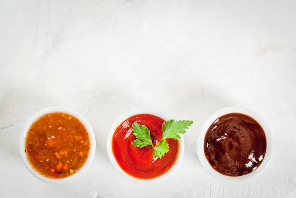 Τρία είδη κόκκινη ντομάτα σάλτσα — Φωτογραφία Αρχείου