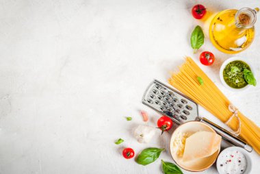 Pesto makarna için malzemeler