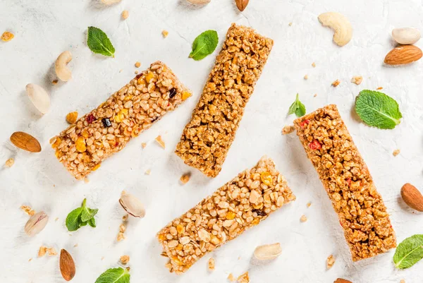 Dört tahıl granola barlar