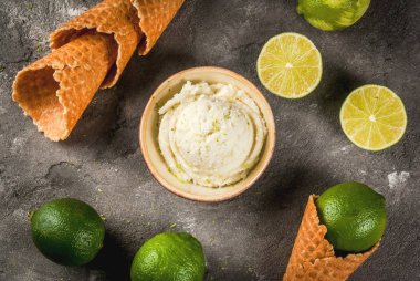 Ev yapımı limon sorbe