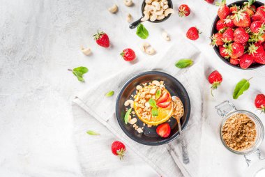 Granola ile ızgara portakal