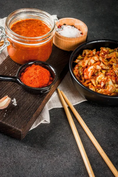 Asya mutfağı. Fermente gıda. Geleneksel Kore yemeği: kimchi c
