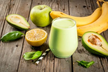 Sağlıklı gıda. Diyet Kahvaltı veya aperatif. Yeşil smoothies y
