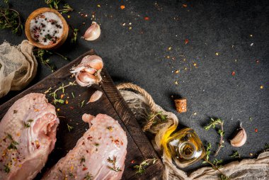 Baharat ile tavuk fileto