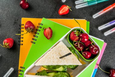 Sağlıklı okul yemeği