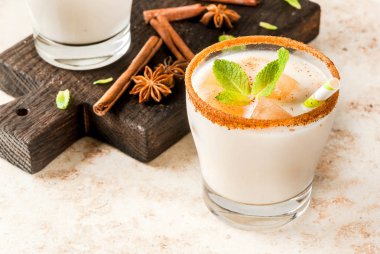 Buzlu çay veya chai masala