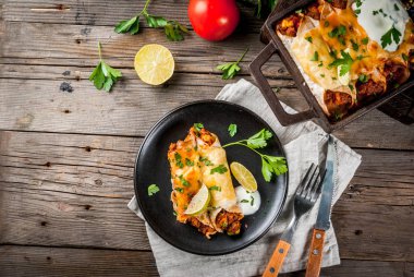 Baharatlı sığır Meksika böreği