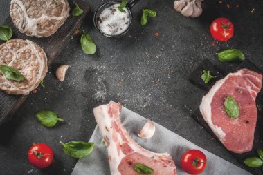 Ham organik et. Kırmızı et birkaç tür seçimi: domuz eti c