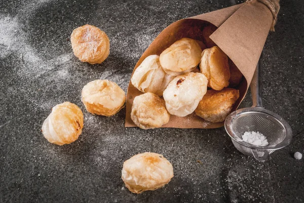 Pipocas Cronuts, buracos de donuts puff — Fotografia de Stock