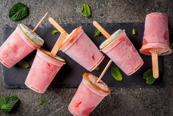 Hemmagjord cocktail popsicles — Stockfoto