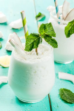 Donmuş Hindistan cevizi mojito